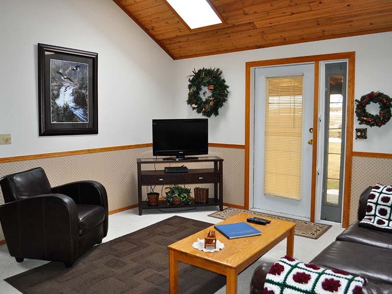 The Cottage interior at Rocky Ridge Country Lodge